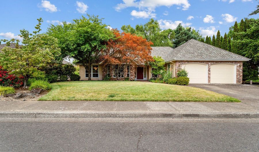 16589 SW WATERLEAF St, Beaverton, OR 97006 - 3 Beds, 2 Bath