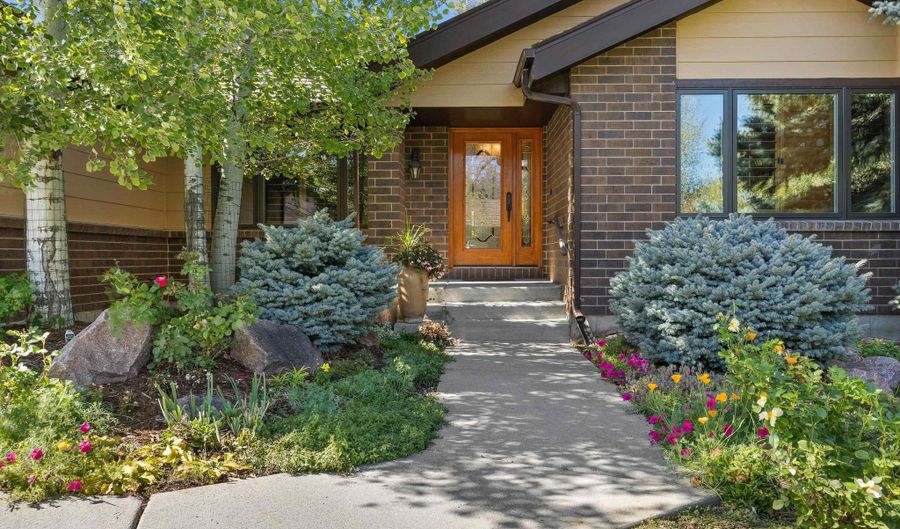 1920 Rustic Ct, Casper, WY 82609 - 4 Beds, 3 Bath