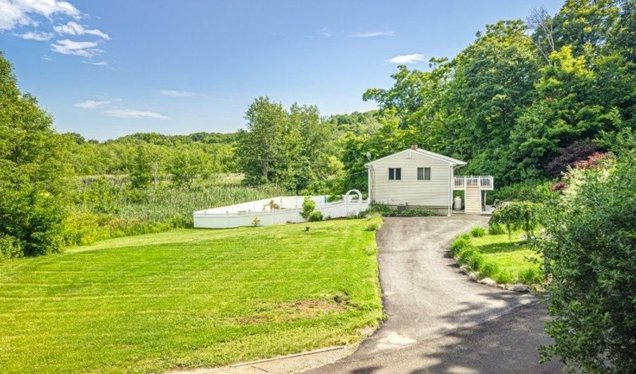8 Pond Dr, Alloway, NJ 07422 - 3 Beds, 1 Bath