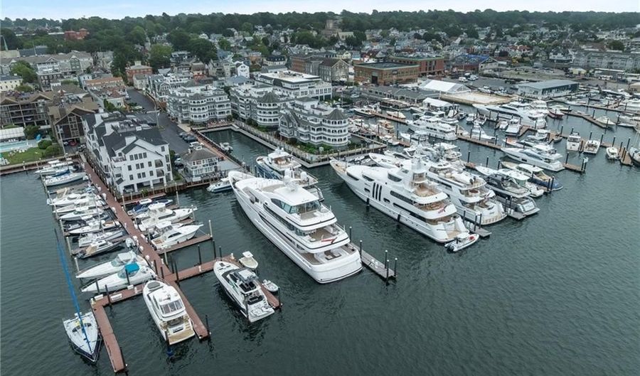 24 Brown And Howard Wharf 301, Newport, RI 02840 - 2 Beds, 3 Bath