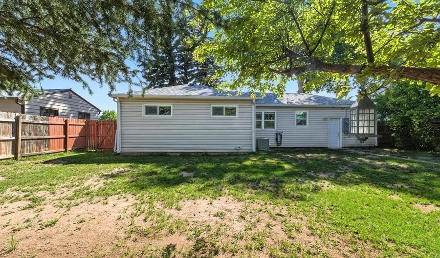 2974 KELLEY Dr, Cheyenne, WY 82001 - 4 Beds, 2 Bath