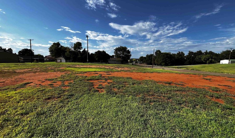 301 Avenue L, Beaver, OK 73932 - 0 Beds, 0 Bath