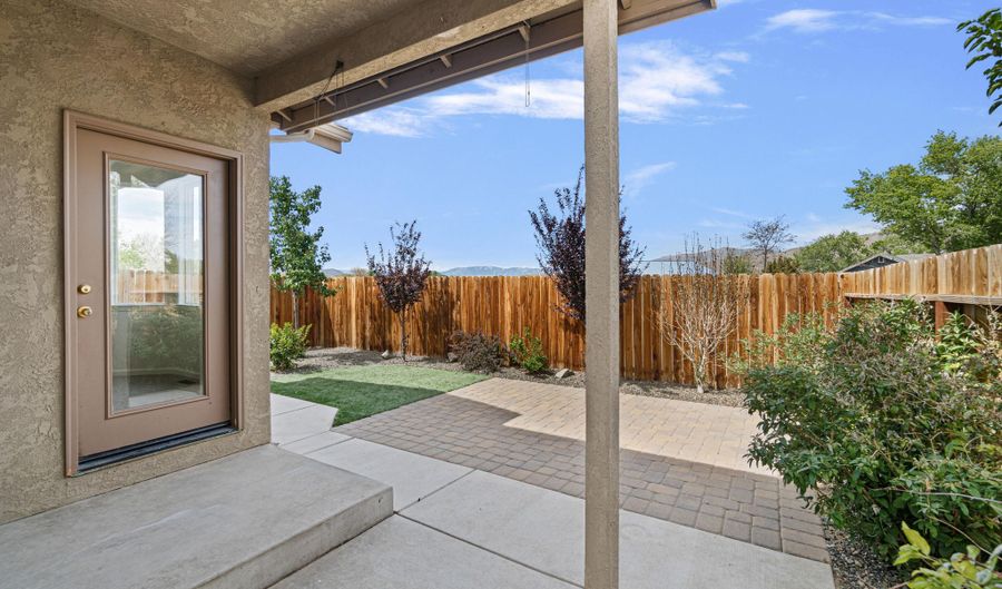 274 Cruden Bay Dr, Dayton, NV 89403 - 3 Beds, 2 Bath
