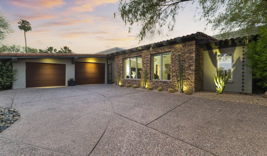 1018 N BOULDER Dr, Carefree, AZ 85377 - 3 Beds, 4 Bath