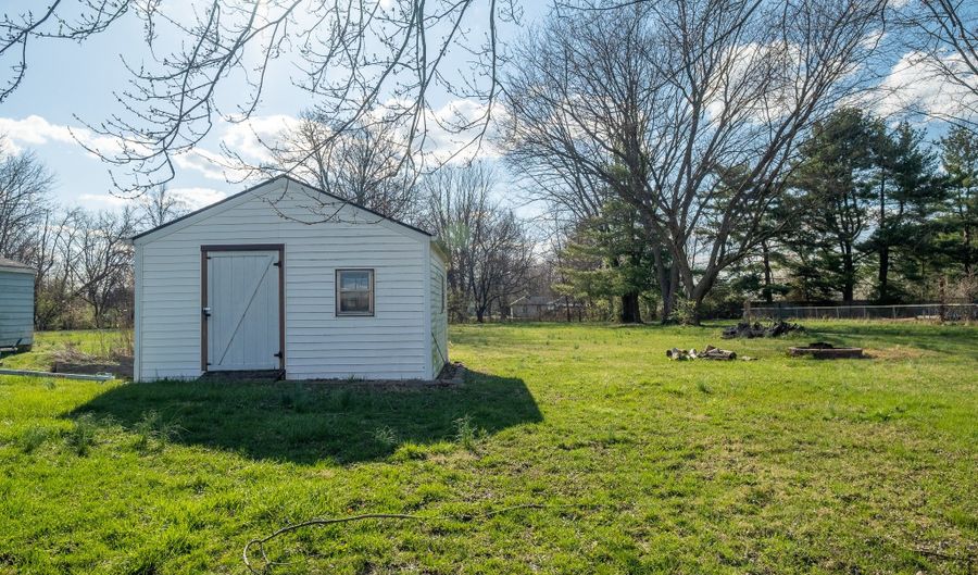 7830 Laverne Rd, Indianapolis, IN 46217 - 3 Beds, 2 Bath