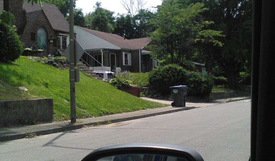 1629 Hst W 10th St, Anderson, IN 46016 - 4 Beds, 1 Bath