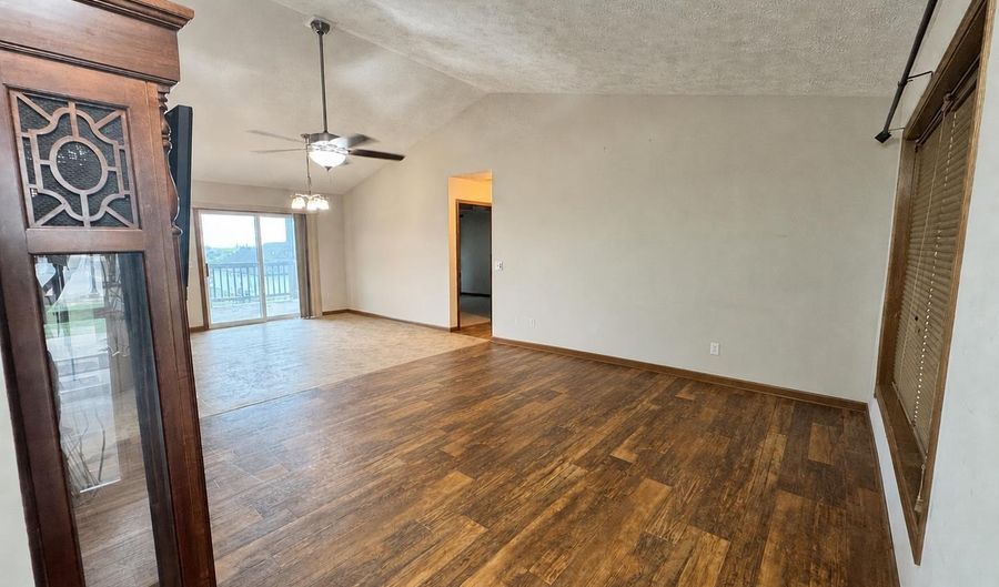 1409 E 19Th St, Atlantic, IA 50022 - 4 Beds, 3 Bath