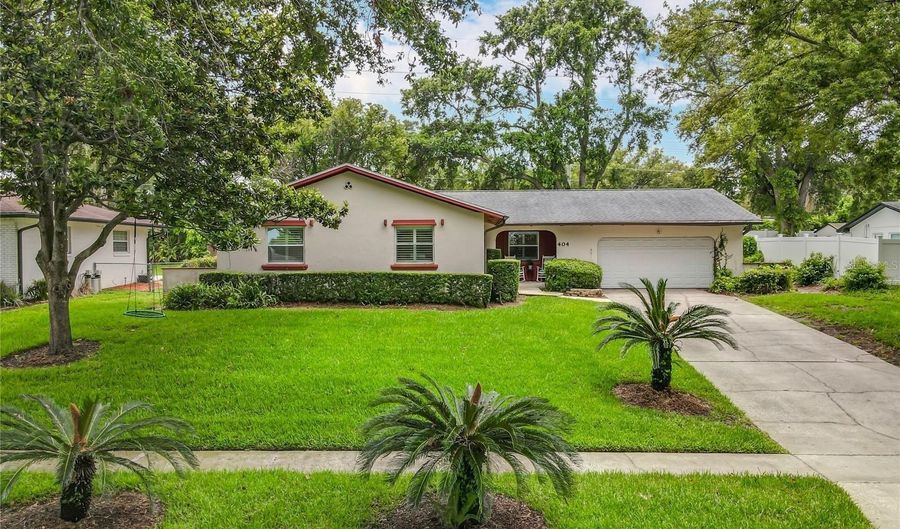 404 BROADVIEW Ave, Altamonte Springs, FL 32701 - 4 Beds, 2 Bath