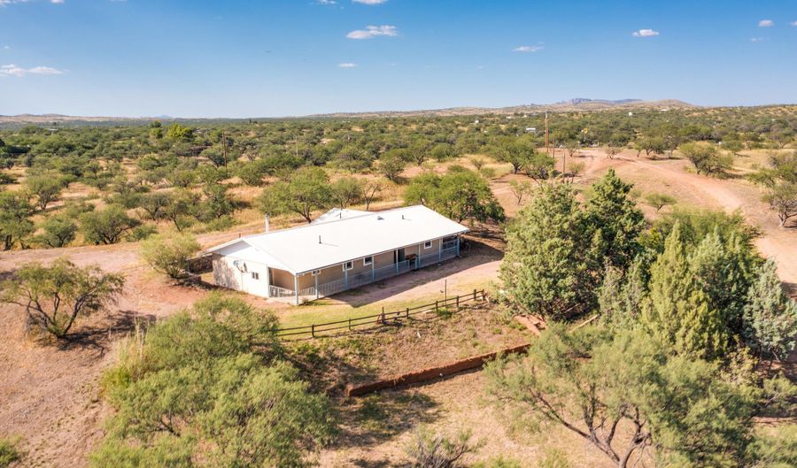 15151 W Hardscrabble Rd, Arivaca, AZ 85601 - 3 Beds, 3 Bath