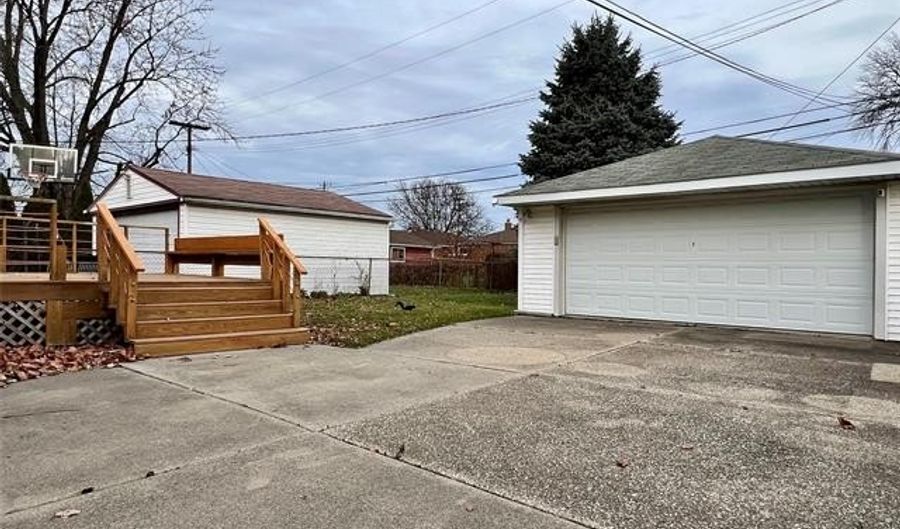 7159 Luana Ave, Allen Park, MI 48101 - 3 Beds, 2 Bath