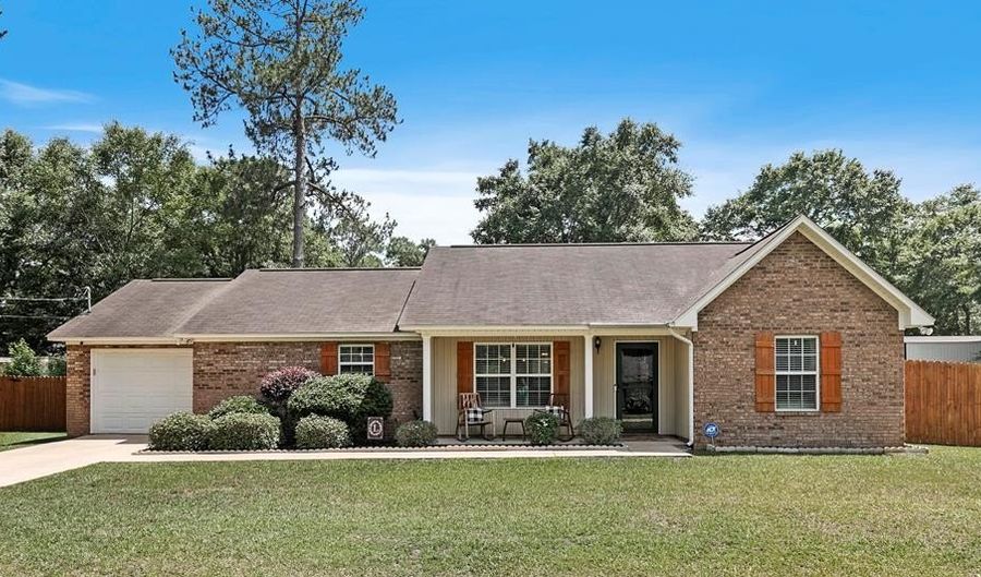 206 SE Academy Dr, Ashford, AL 36312 - 3 Beds, 2 Bath