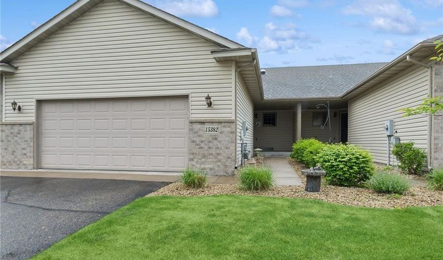 15382 Radium St NW, Anoka, MN 55303 - 3 Beds, 3 Bath