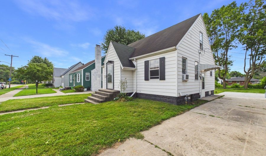 105 E Vinyard, Anderson, IN 46012 - 3 Beds, 1 Bath