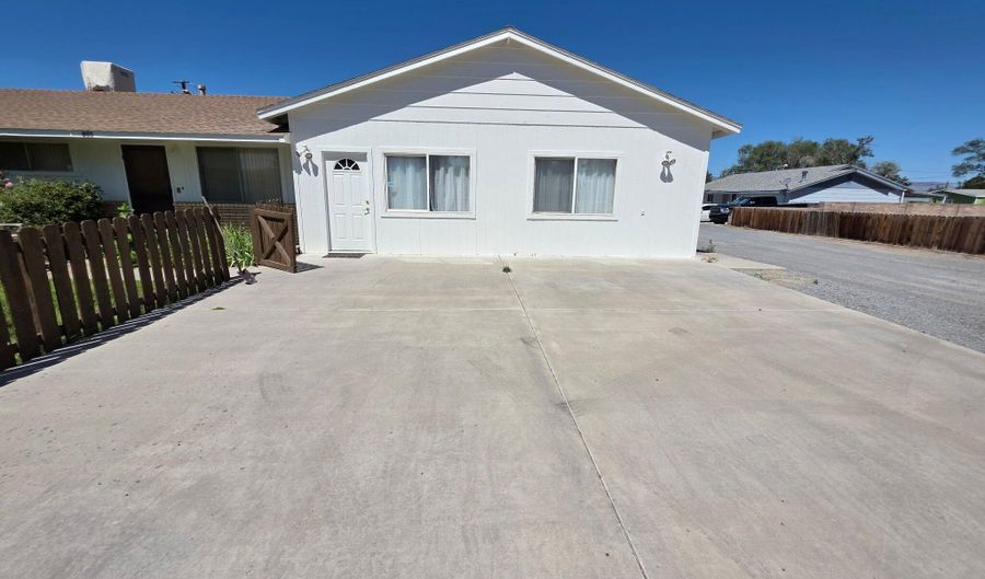190 S West St, Fernley, NV 89408 - 3 Beds, 3 Bath