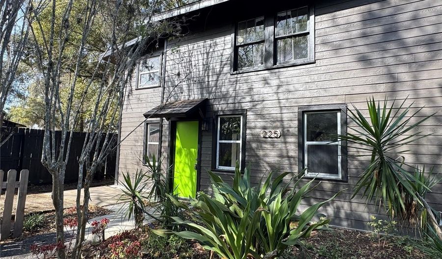 225 E 5TH St A, Apopka, FL 32703 - 2 Beds, 1 Bath