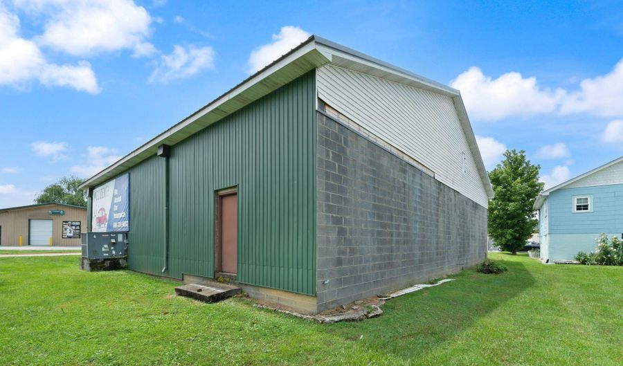 116 N Broadway, Barbourville, KY 40906 - 0 Beds, 0 Bath