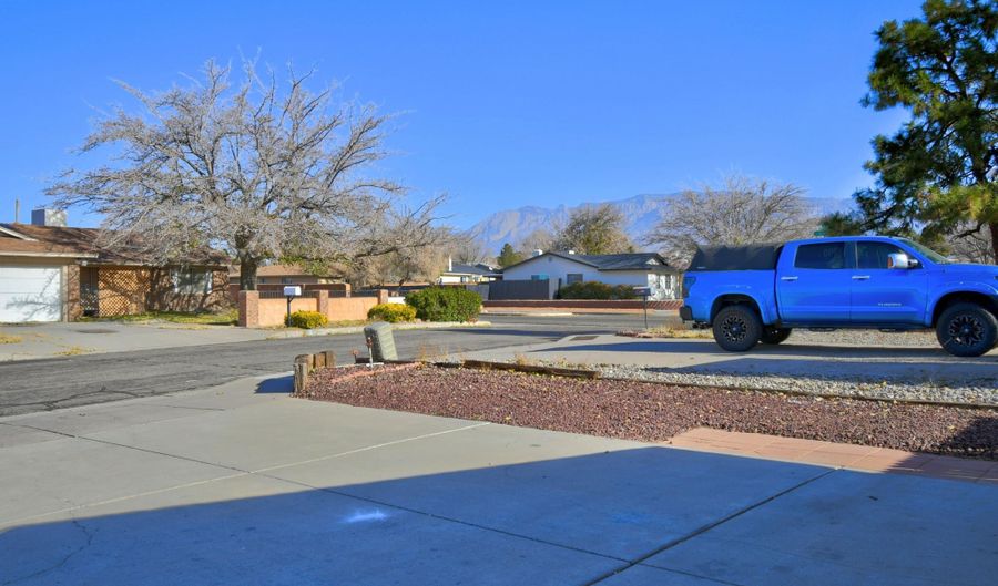 6348 Avenida La Costa NE, Albuquerque, NM 87109 - 3 Beds, 2 Bath