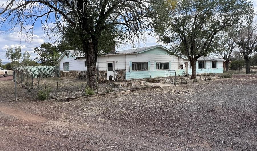 46625 N Jackrabbit Cir, Ash Fork, AZ 86320 - 3 Beds, 1 Bath
