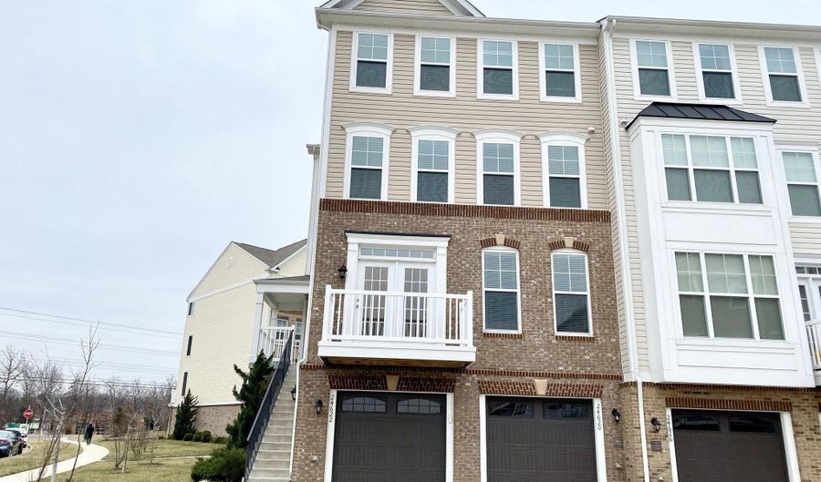 24622 SEACLIFF Ter, Aldie, VA 20105 - 3 Beds, 3 Bath