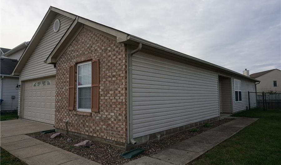 5324 Bluff View Dr, Indianapolis, IN 46217 - 3 Beds, 2 Bath