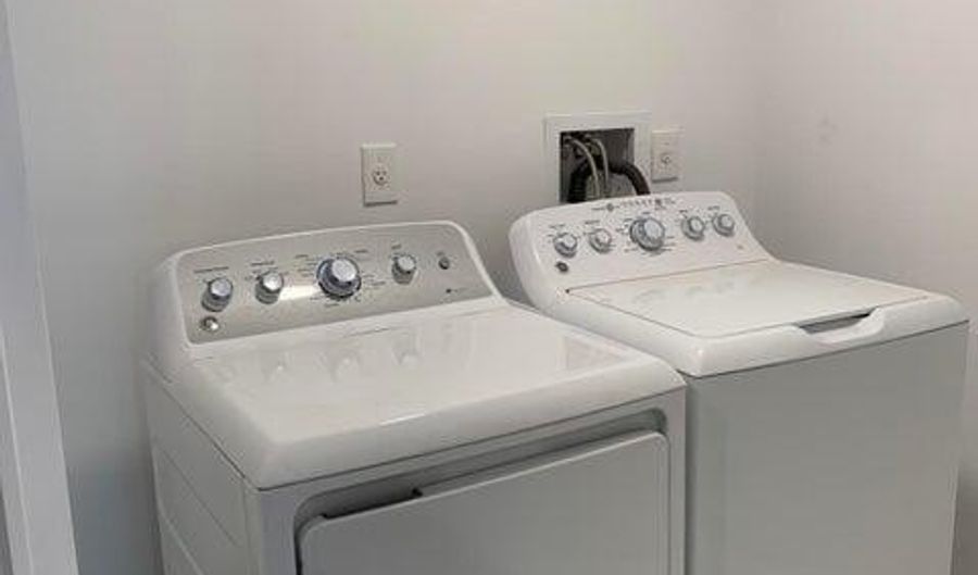 709 7th Ave 1 A, Belmar, NJ 07719 - 2 Beds, 1 Bath