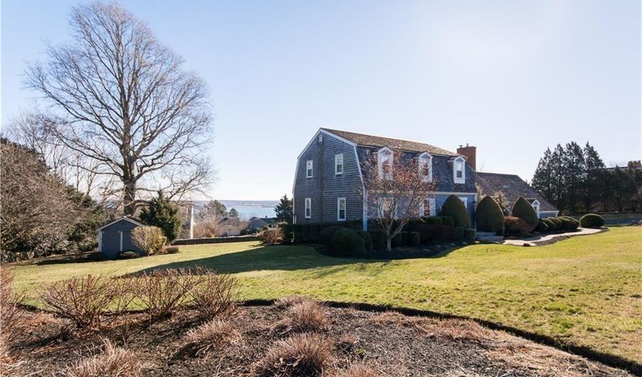 191 Sea Meadow Dr, Portsmouth, RI 02871 - 3 Beds, 3 Bath