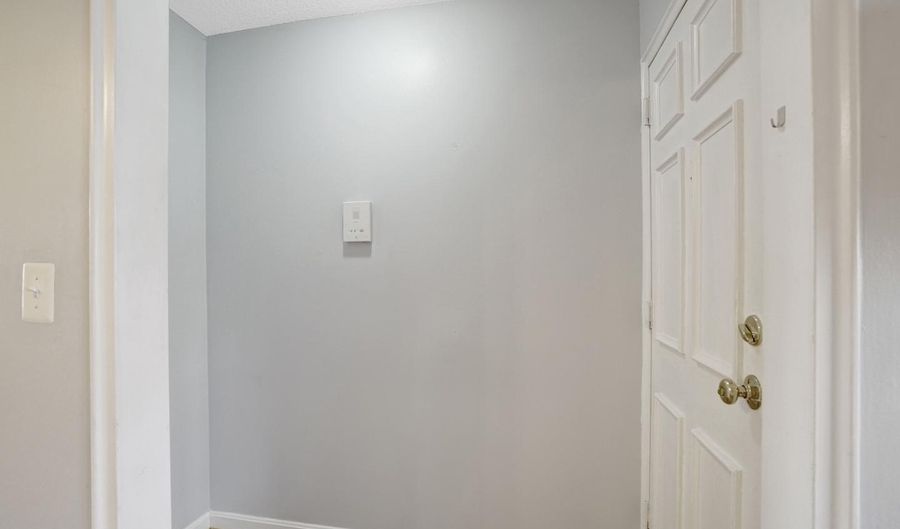 4352 N PERSHING Dr #43522, Arlington, VA 22203 - 1 Beds, 1 Bath