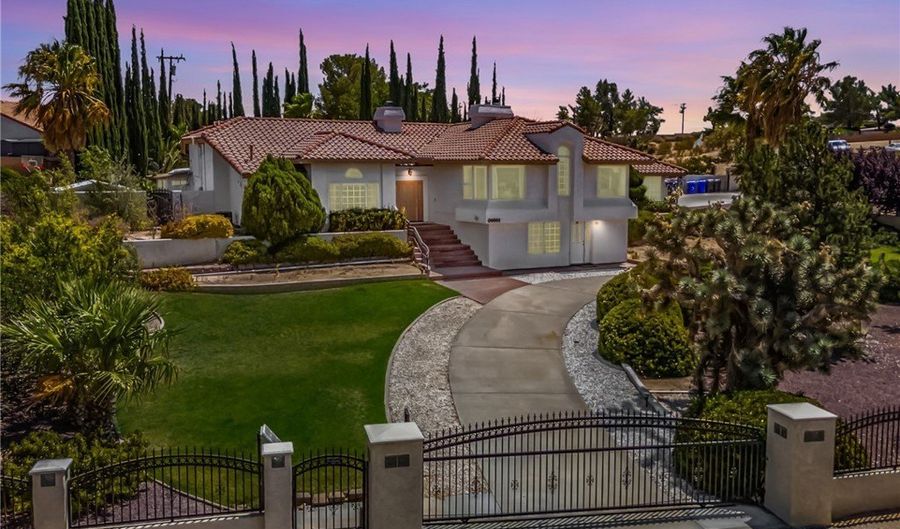 20003 Waco Rd, Apple Valley, CA 92308 - 4 Beds, 4 Bath