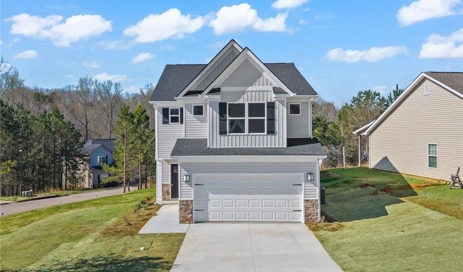 424 Highland Pointe Dr, Alto, GA 30510 - 3 Beds, 3 Bath