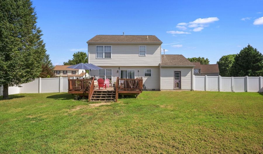 151 E CHIMNEY TOP Ln, Felton, DE 19943 - 3 Beds, 3 Bath