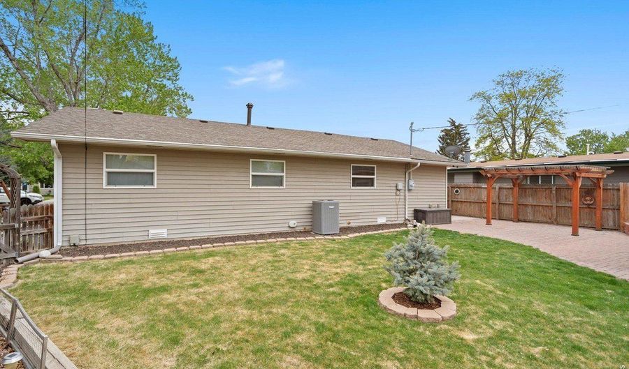 1225 N 4th St, Berthoud, CO 80513 - 3 Beds, 2 Bath