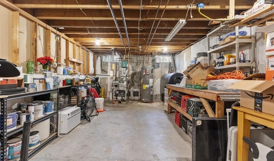 101 Williams Rd, Ashburnham, MA 01430 - 3 Beds, 2 Bath