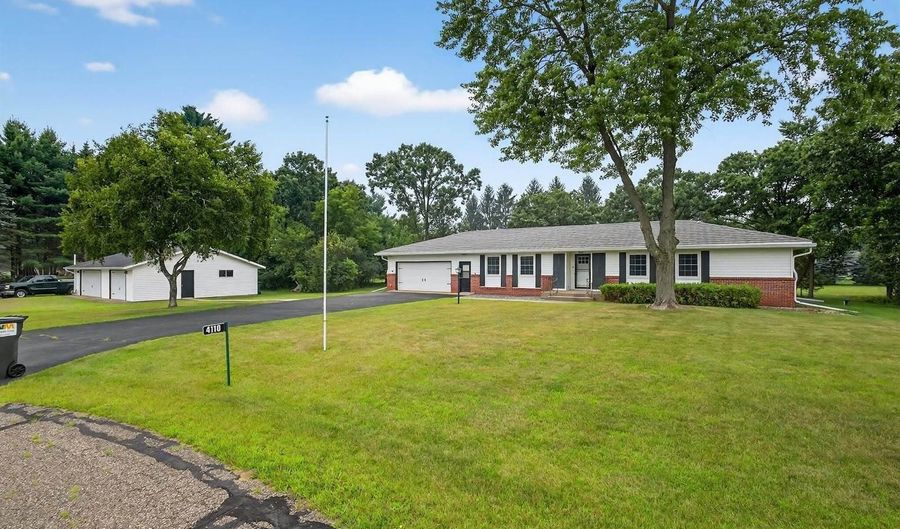 4110 Weslan Dr, Wisconsin Rapids, WI 54494 - 3 Beds, 3 Bath
