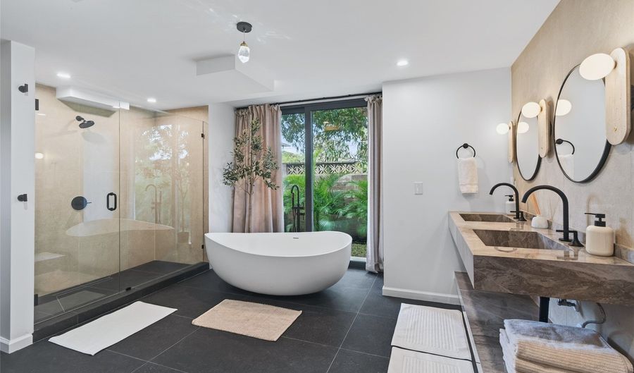125 N Kalaheo Ave, Kailua, HI 96734 - 7 Beds, 7 Bath