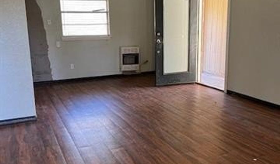 125 W Durant St, Bennington, OK 74723 - 3 Beds, 1 Bath