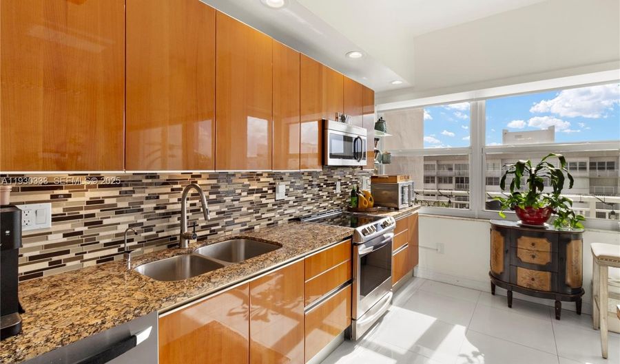 18061 Biscayne Blvd PH01, Aventura, FL 33160 - 2 Beds, 2 Bath