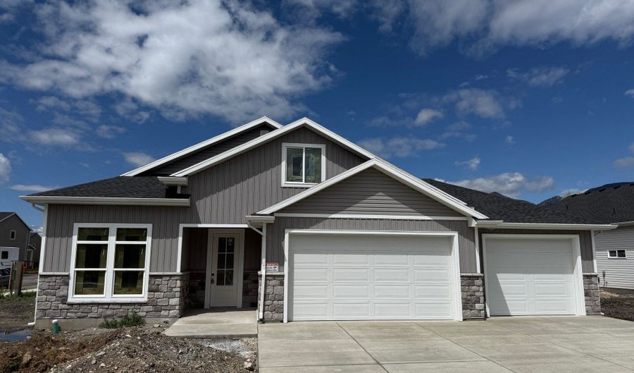 1094 W 500 S, Brigham City, UT 84302 - 5 Beds, 3 Bath