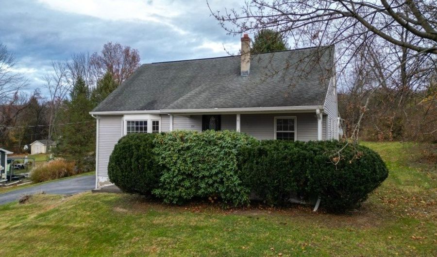 20 High Point Ter, Alloway, NJ 07461 - 5 Beds, 2 Bath