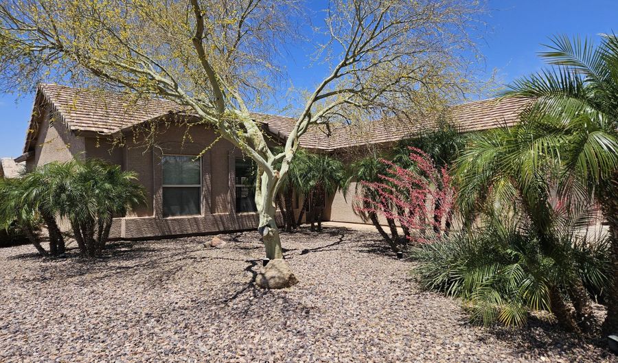 6982 S OXFORD Ln, Chandler, AZ 85249 - 2 Beds, 2 Bath