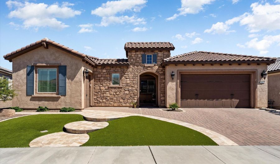 26018 W TARO Dr, Buckeye, AZ 85396 - 2 Beds, 3 Bath
