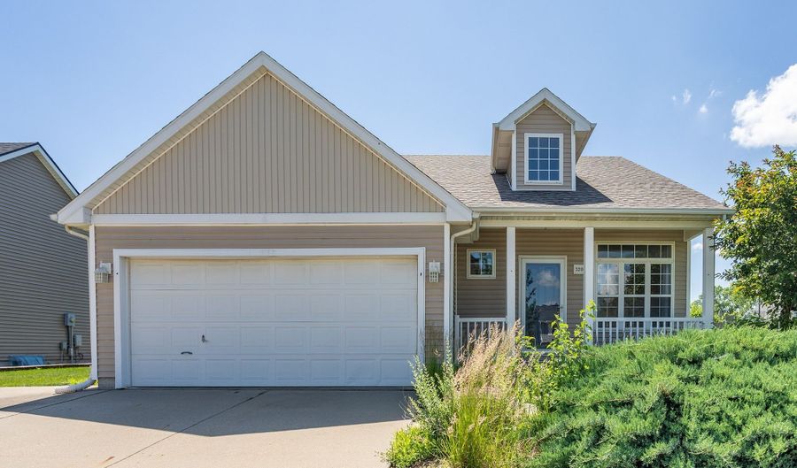 3208 SW Olde Ivy Cir, Ankeny, IA 50023 - 3 Beds, 2 Bath
