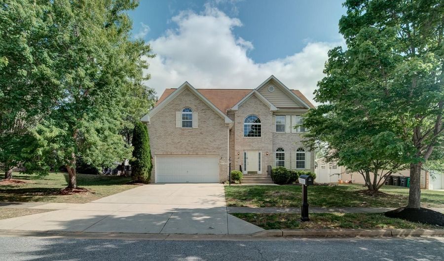 17305 SUMMERWOOD Ln, Accokeek, MD 20607 - 4 Beds, 4 Bath