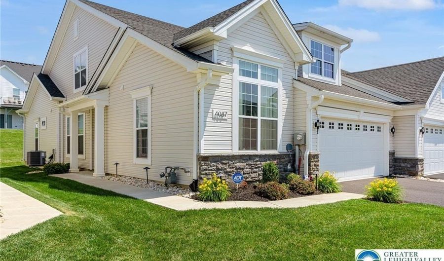 4087 Daubert Dr, Allentown, PA 18104 - 3 Beds, 3 Bath