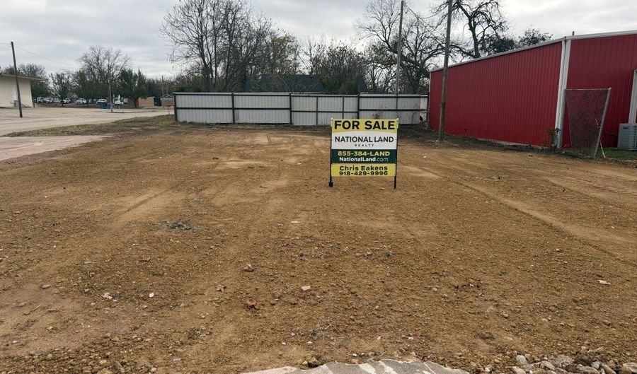 301 W. 12th St, Ada, OK 74820 - 0 Beds, 0 Bath