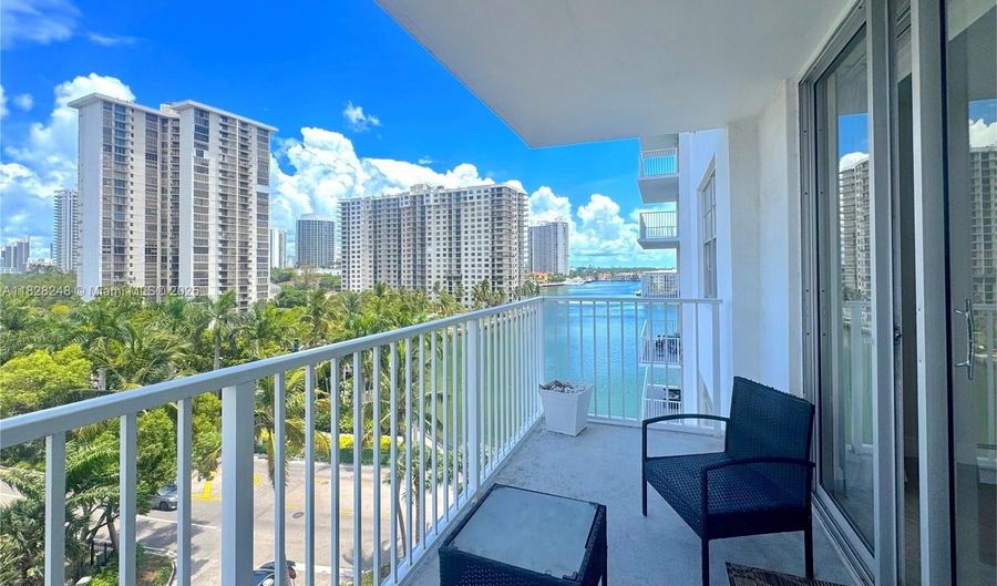 2851 NE 183rd St 715E, Aventura, FL 33160 - 1 Beds, 2 Bath