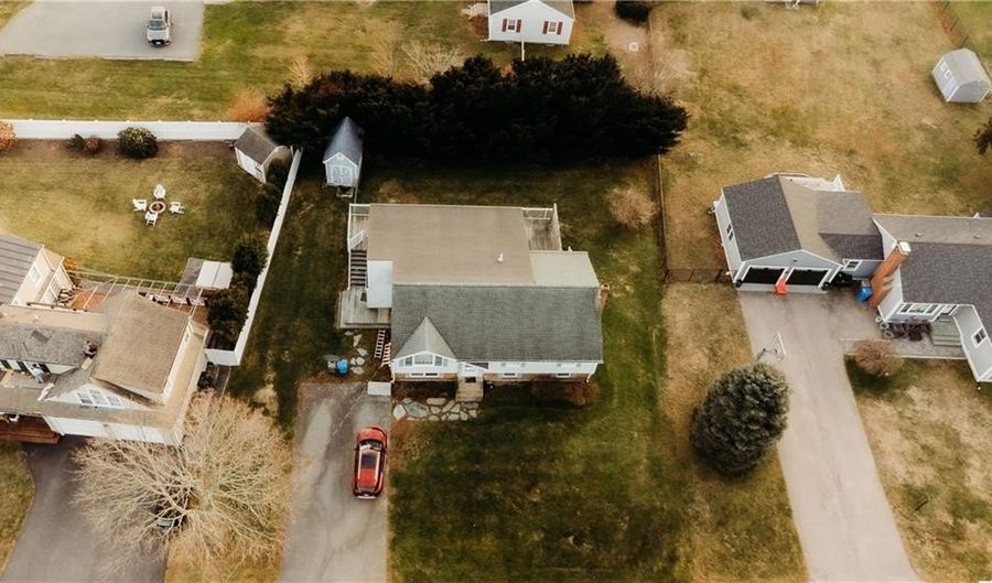 16 Ward Ave, Middletown, RI 02842 - 3 Beds, 2 Bath