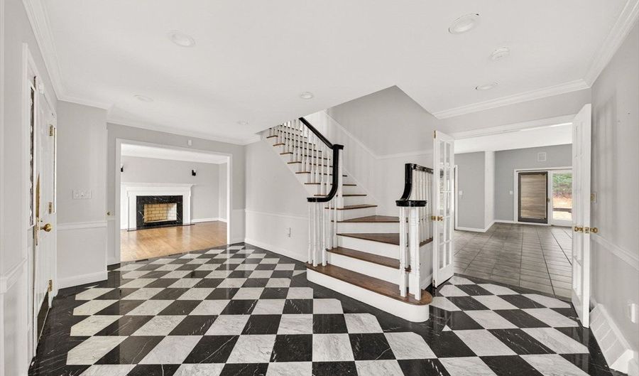 84 White Birch Way, Barnstable, MA 02668 - 4 Beds, 5 Bath