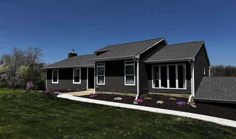 6891 E Hopewell Rd, Avilla, IN 46710 - 4 Beds, 2 Bath