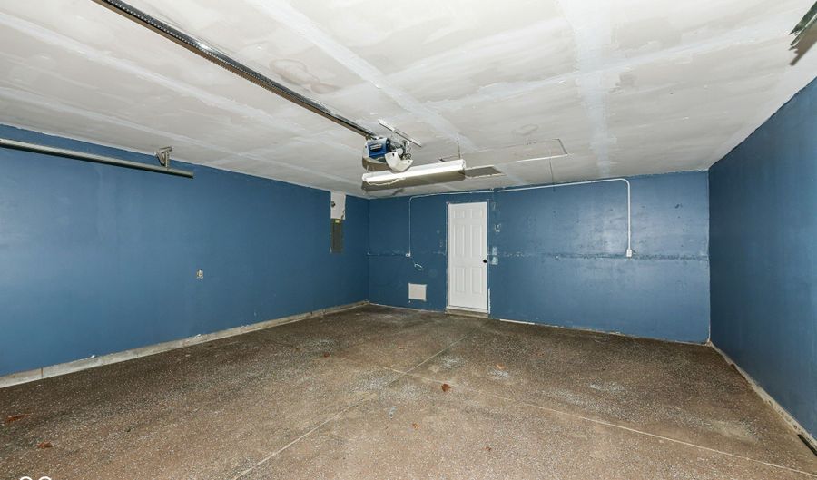 7210 Chimney Rock Ct, Indianapolis, IN 46217 - 3 Beds, 2 Bath