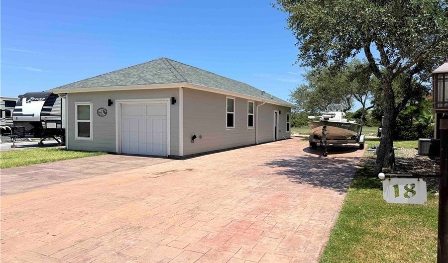18 Augusta Cir, Aransas Pass, TX 78336 - 1 Beds, 1 Bath